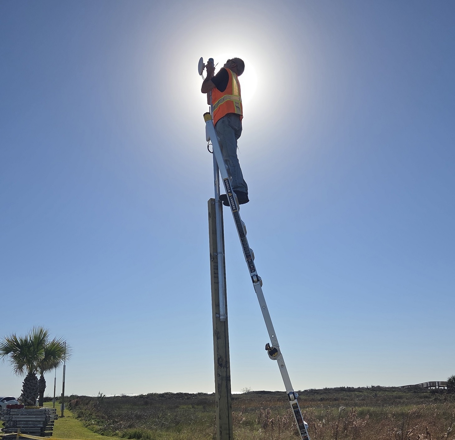 AMZN Leo installers near Spring Valley, MN